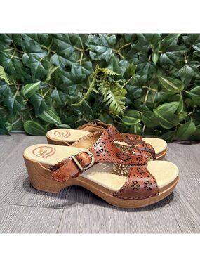 Dansko Womens Sapphire Cut Out Slide Brown Leather Sandals Size EU 38 US 7.5